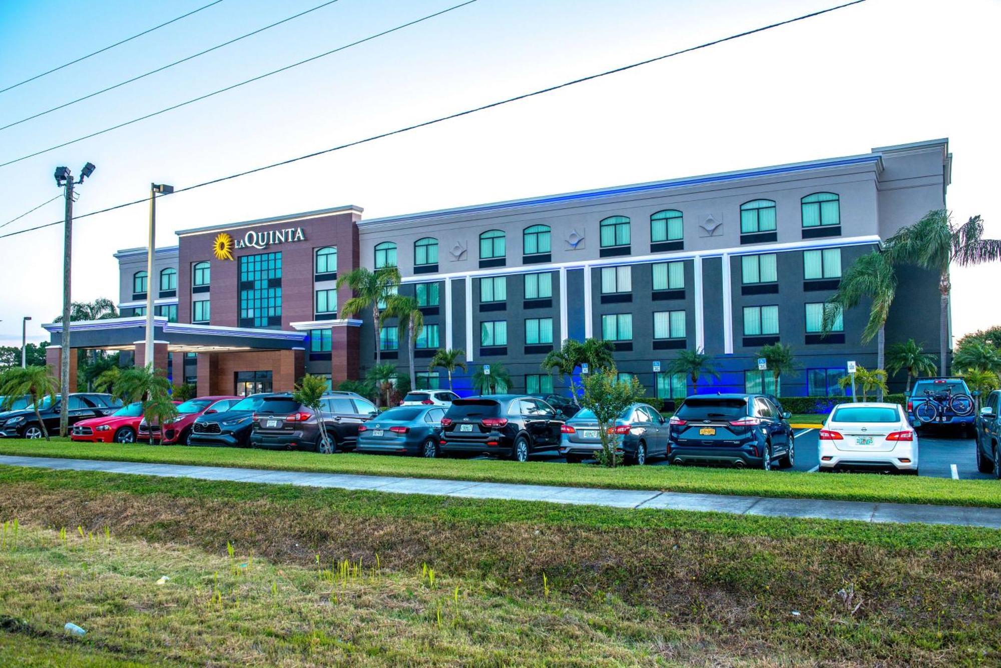 Hotel La Quinta By Wyndham Clearwater South Exterior foto